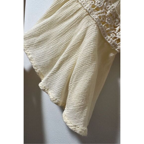 Altar’d State women’s cream off the shoulder 3/4 bell sleeve top size M #35-0879 - Picture 3 of 6